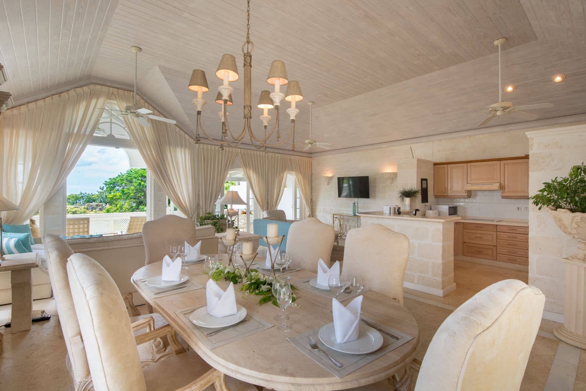 Forest Hills 23 — luxury villa photo 1