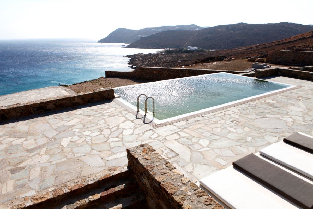 Elia White Residence — luxury villa photo 3