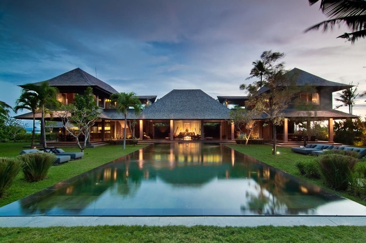 Mahatma House — luxury villa photo 2