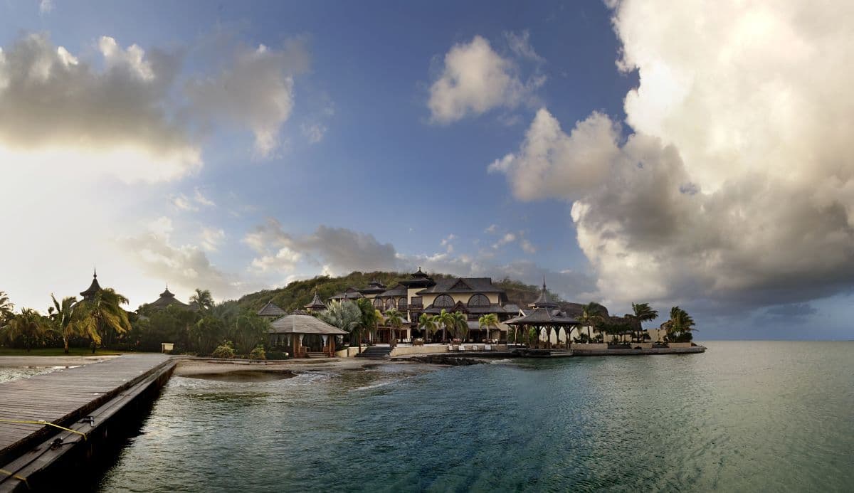 Calivigny Private Island — luxury villa photo 3