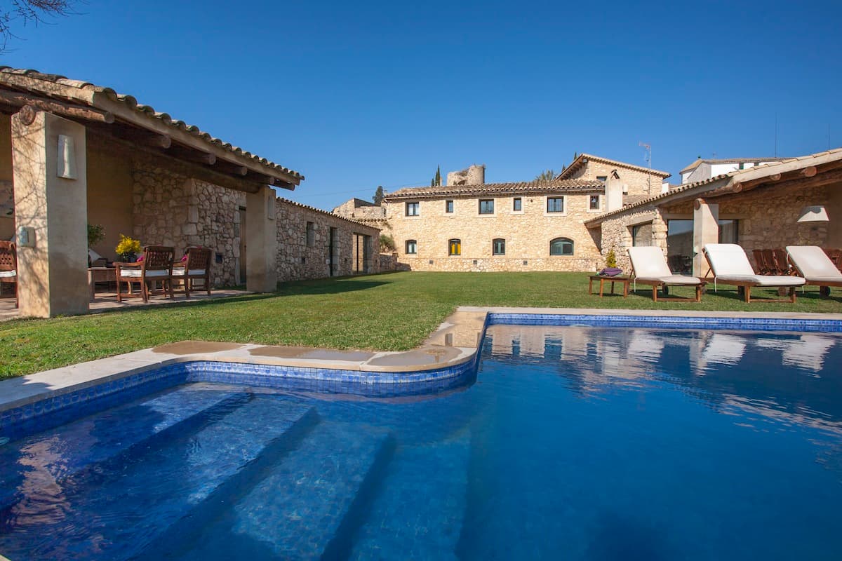 Villa Viladellops — luxury villa photo 3