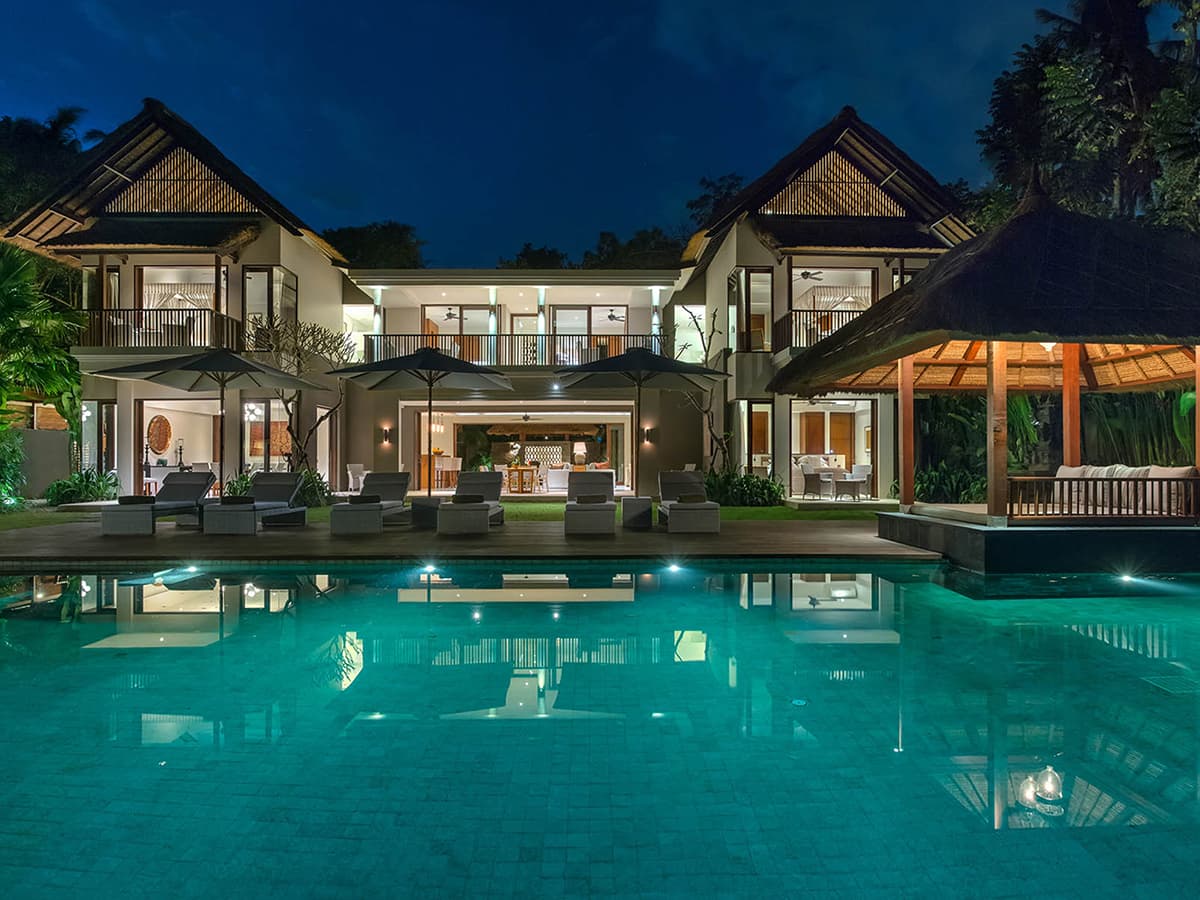 Seseh Beach Villa II — luxury villa photo 1