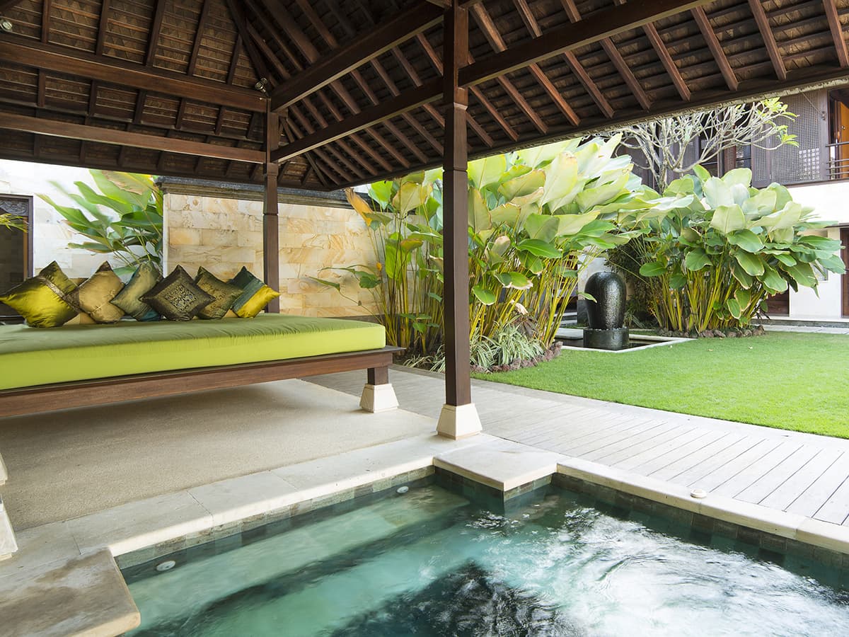 Bayu Gita Residence — luxury villa photo 3