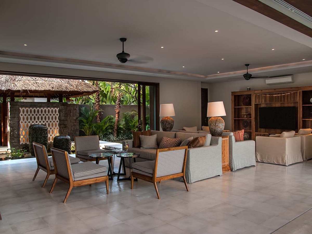 Seseh Beach Villa II — luxury villa photo 2