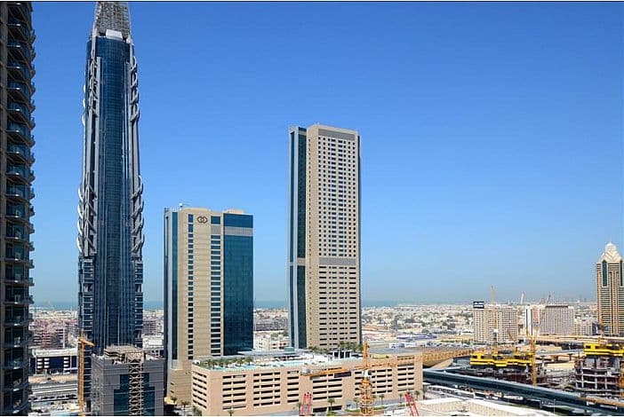 Balcony View Burj Khalifa Luxury Rental — luxury villa photo 1