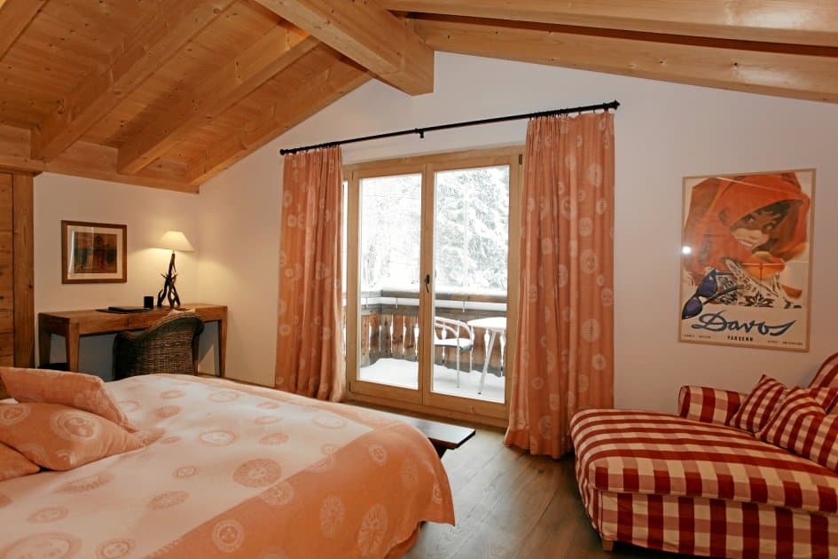 Chalet Chesa Falcun — luxury villa photo 17