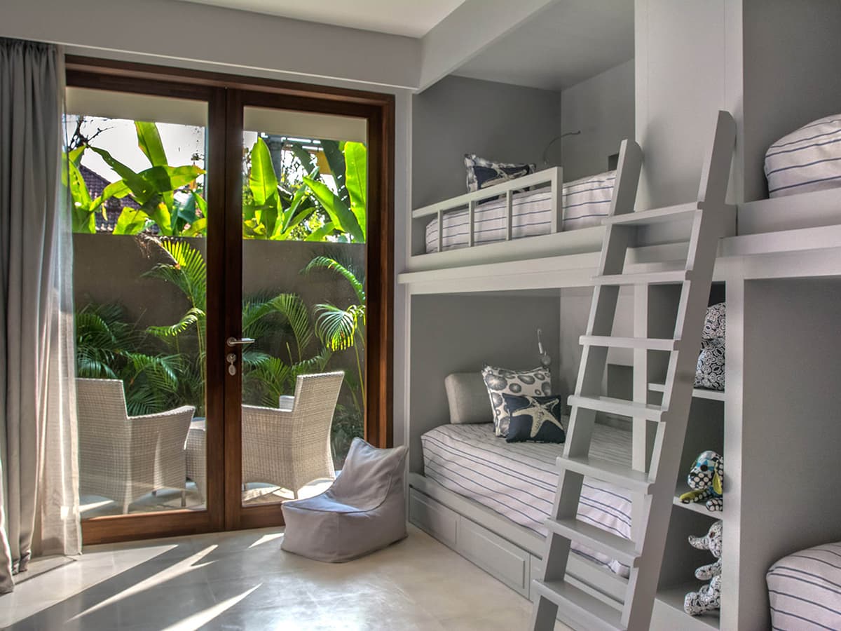 Seseh Beach Villa II — luxury villa photo 17