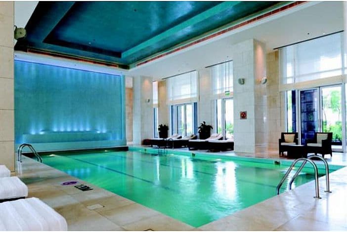 SPECTACULAR 1 BED APARTMENT — luxury villa photo 1