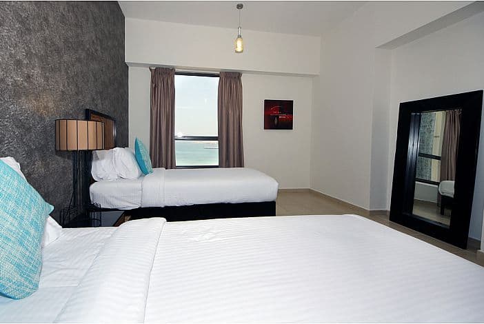 Spacious Luxury 3 Bed Apartment Stunning Sea View — luxury villa photo 17