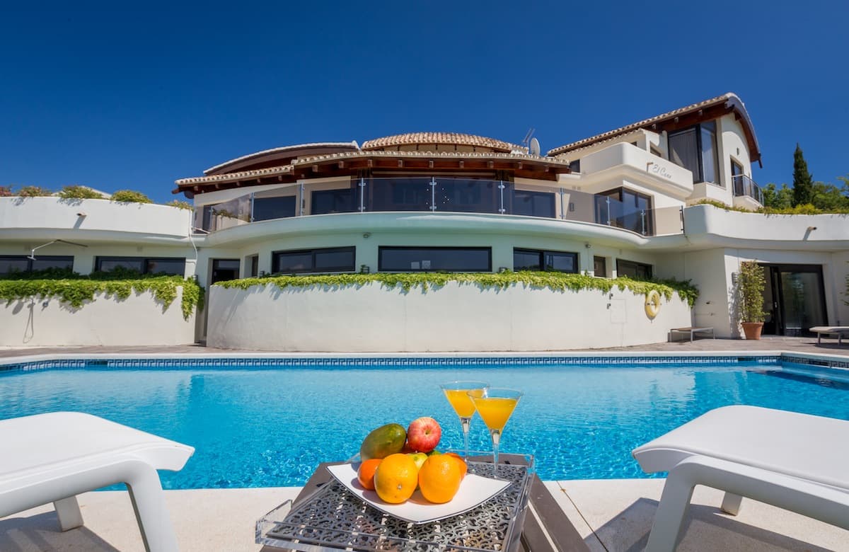 Villa El Cano — luxury villa photo 2