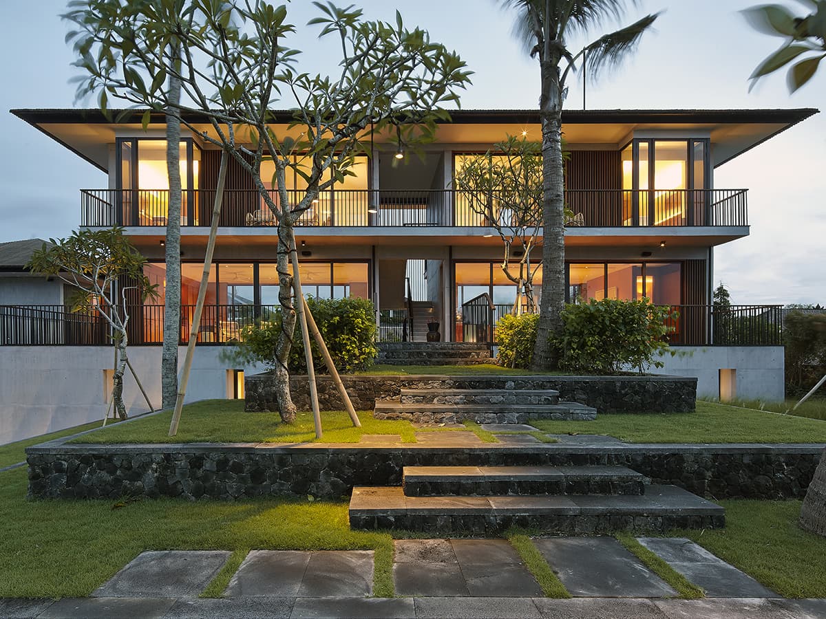Arnalaya Beach House — luxury villa photo 1
