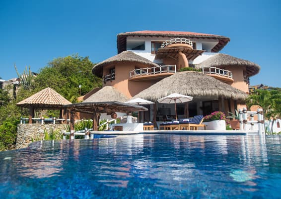 El Murmullo Villa — luxury villa photo 1