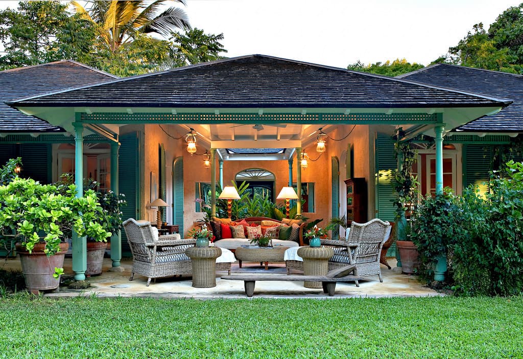 Fustic House — luxury villa photo 1