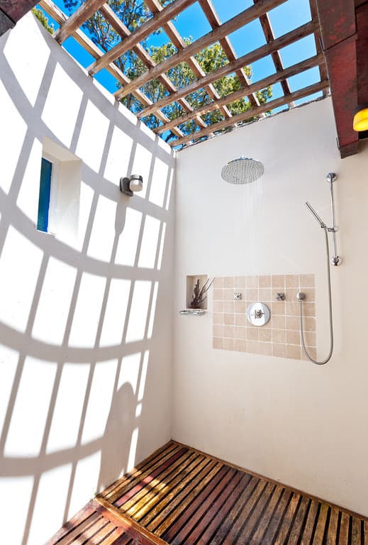Fustic House — luxury villa photo 19