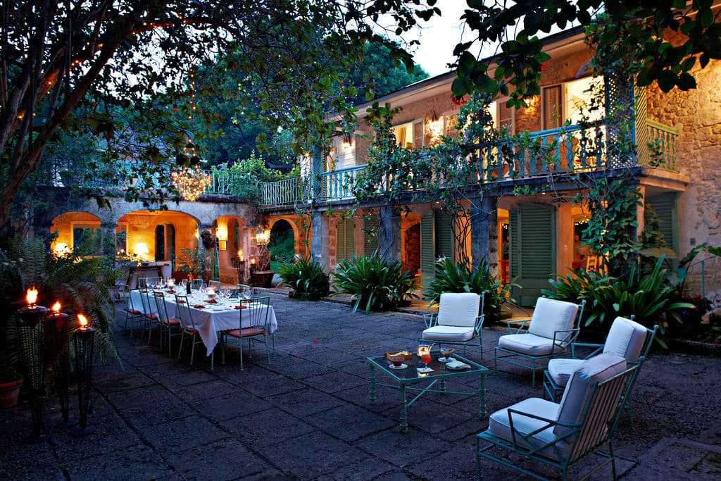 Fustic House — luxury villa photo 20