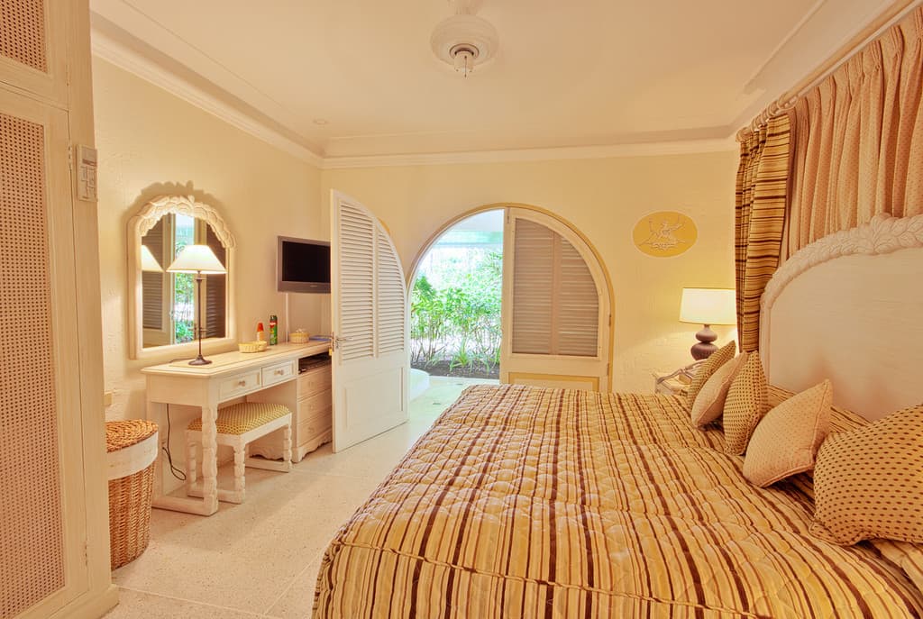 St. Helena — luxury villa photo 20