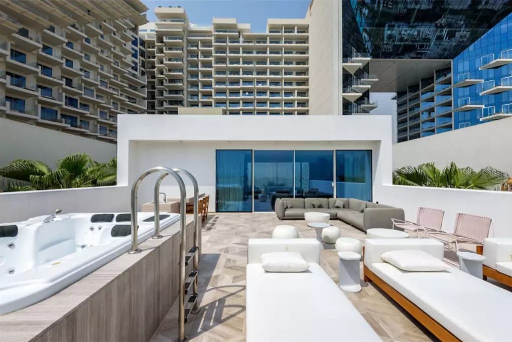 Five hotel luxury beach front villa — luxury villa photo 3