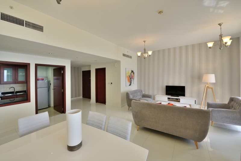 Vacation Bay’s Sadaf Apartment with Relaxing Sea Views Perfect Shopping — luxury villa photo 16