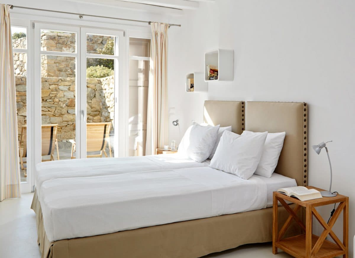Elia White Residence — luxury villa photo 20