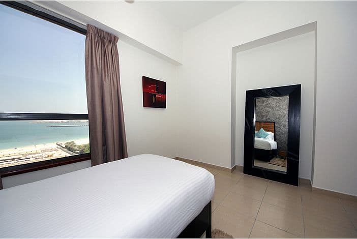 Spacious Luxury 3 Bed Apartment Stunning Sea View — luxury villa photo 18