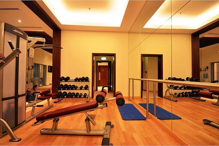 Downtown Boulevard Apartment — luxury villa photo 16