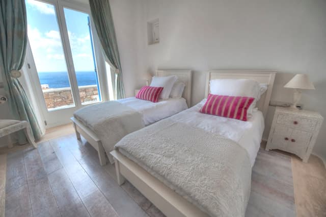 Karma Pelikanos — luxury villa photo 21