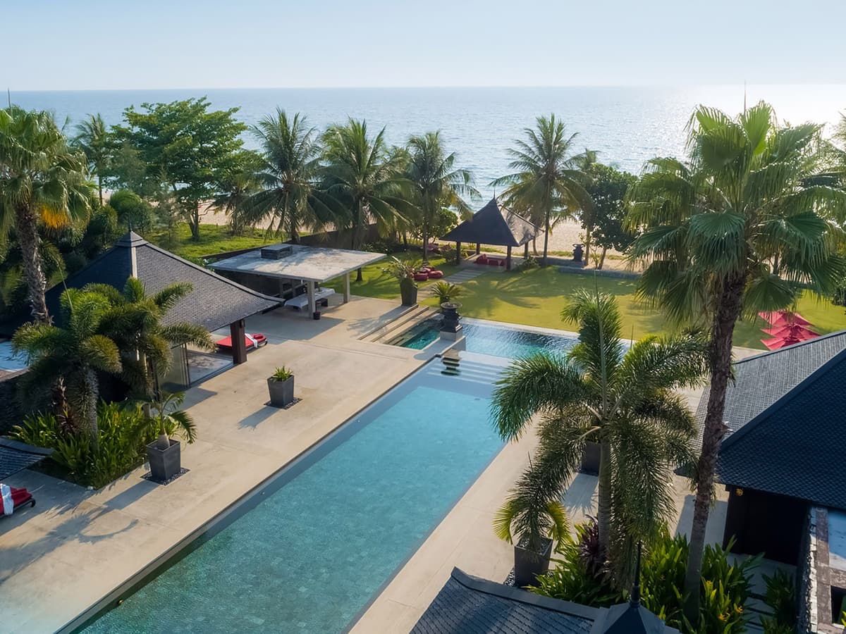 Villa Saanti — luxury villa photo 1