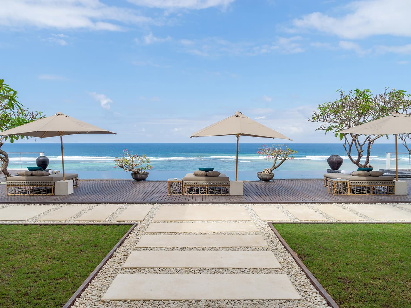 Grand Cliff Nusa Dua Villa — luxury villa photo 2