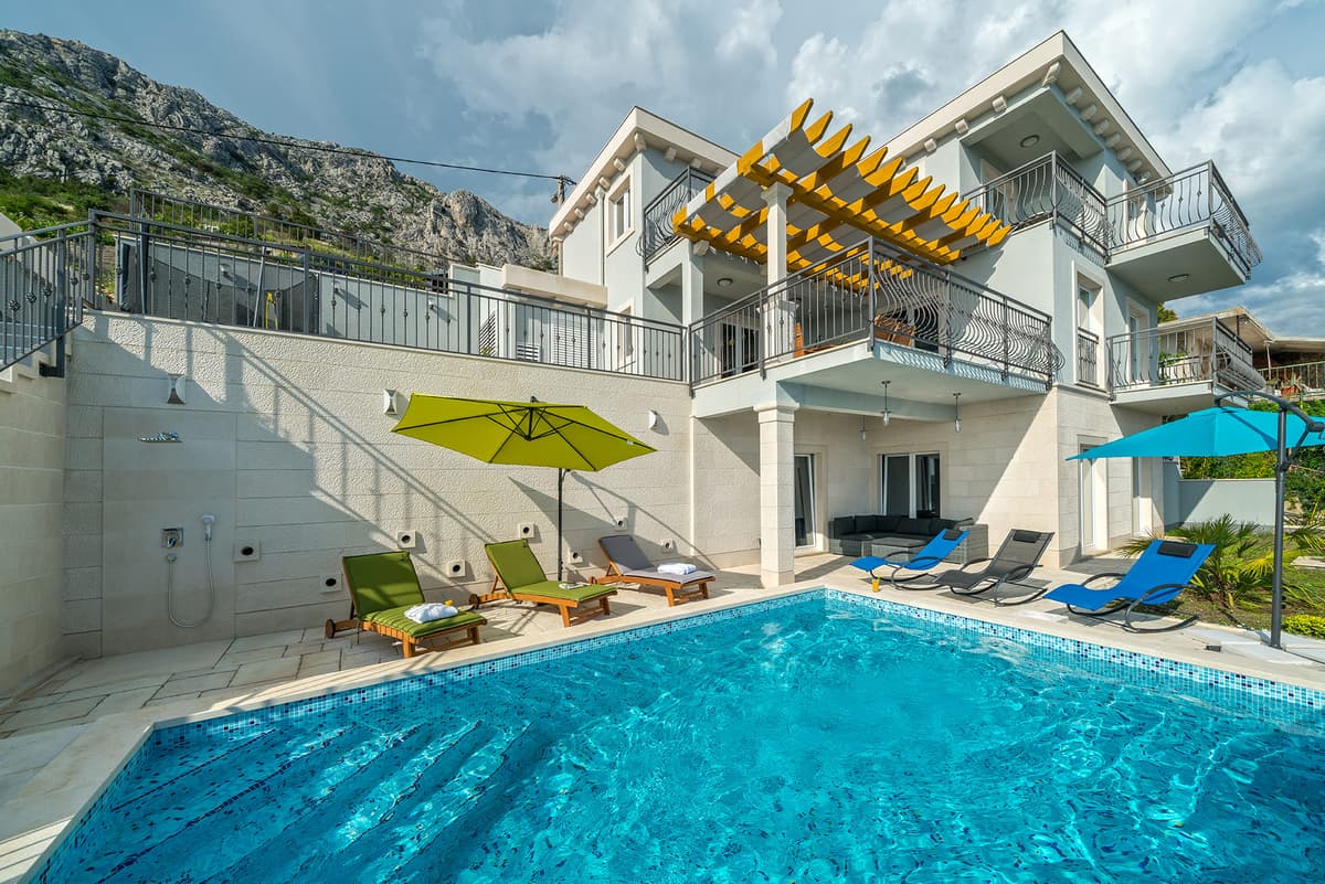 Villa Mimice Equinox — luxury villa photo 3