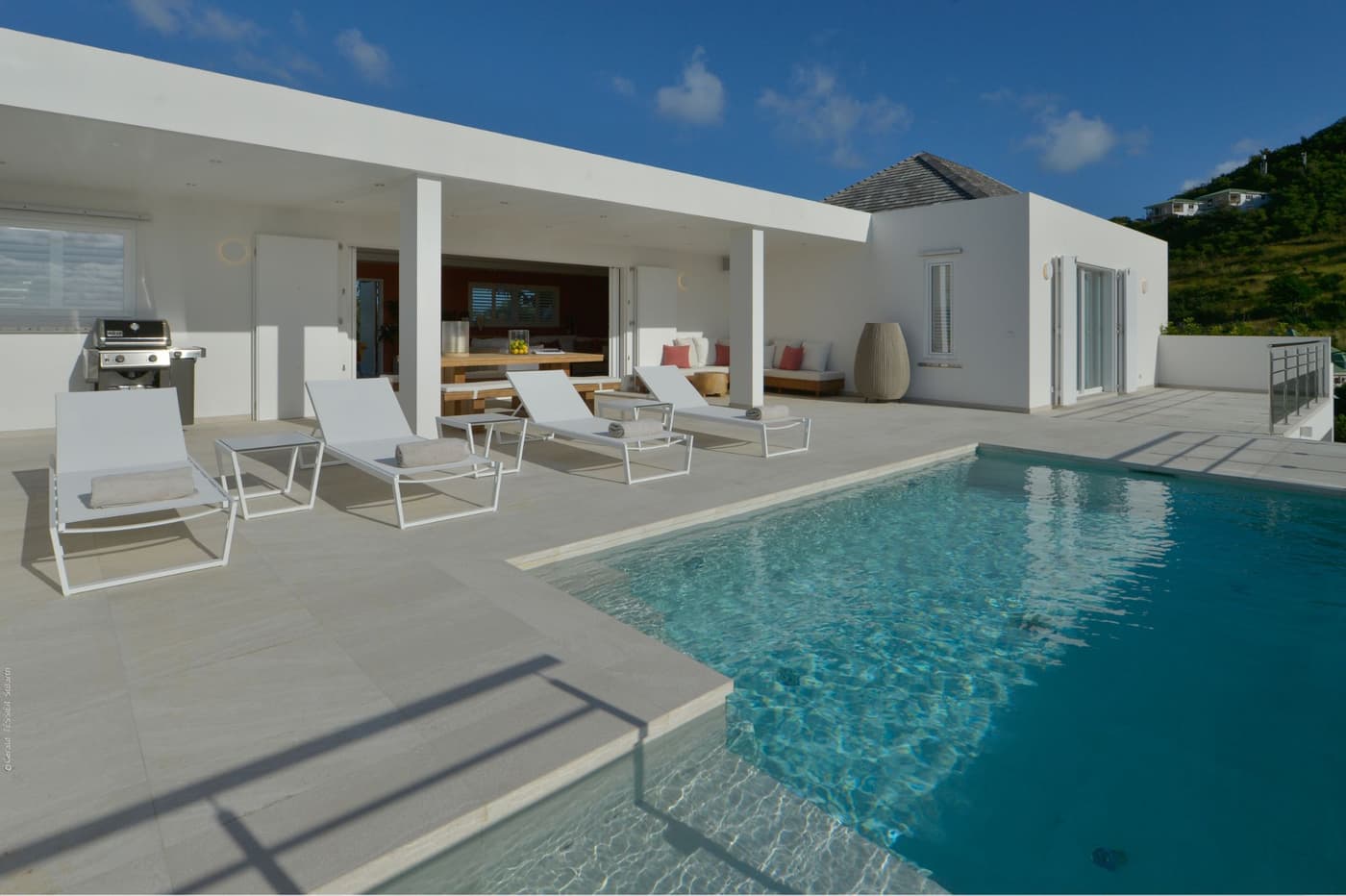 Villa South Wave — luxury villa photo 1