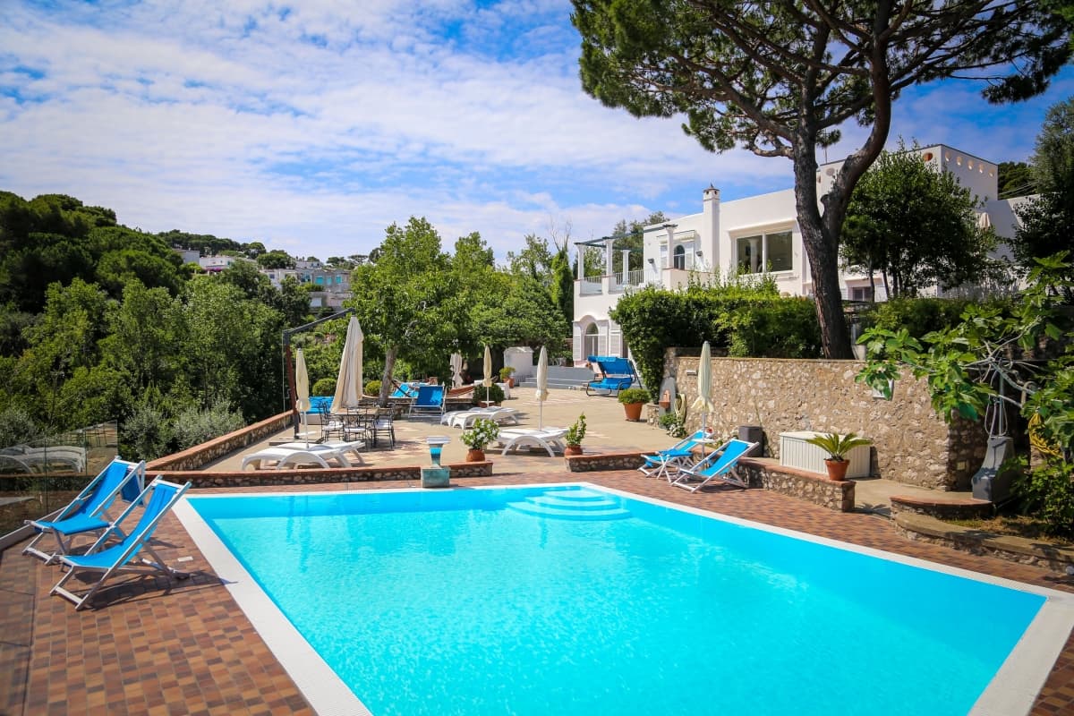 Villa Carolina — luxury villa photo 2