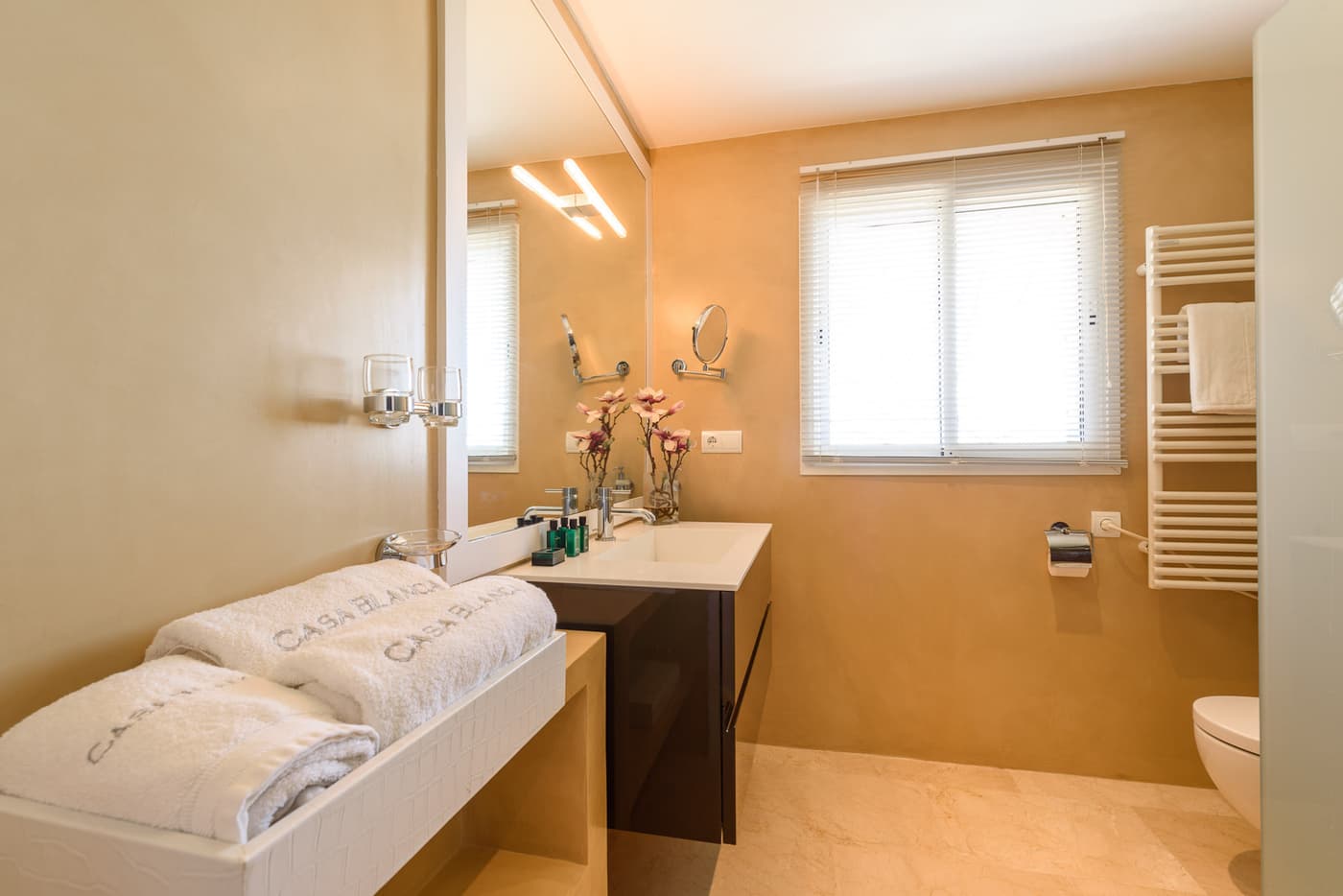 Casa Blanca Jondal — luxury villa photo 46