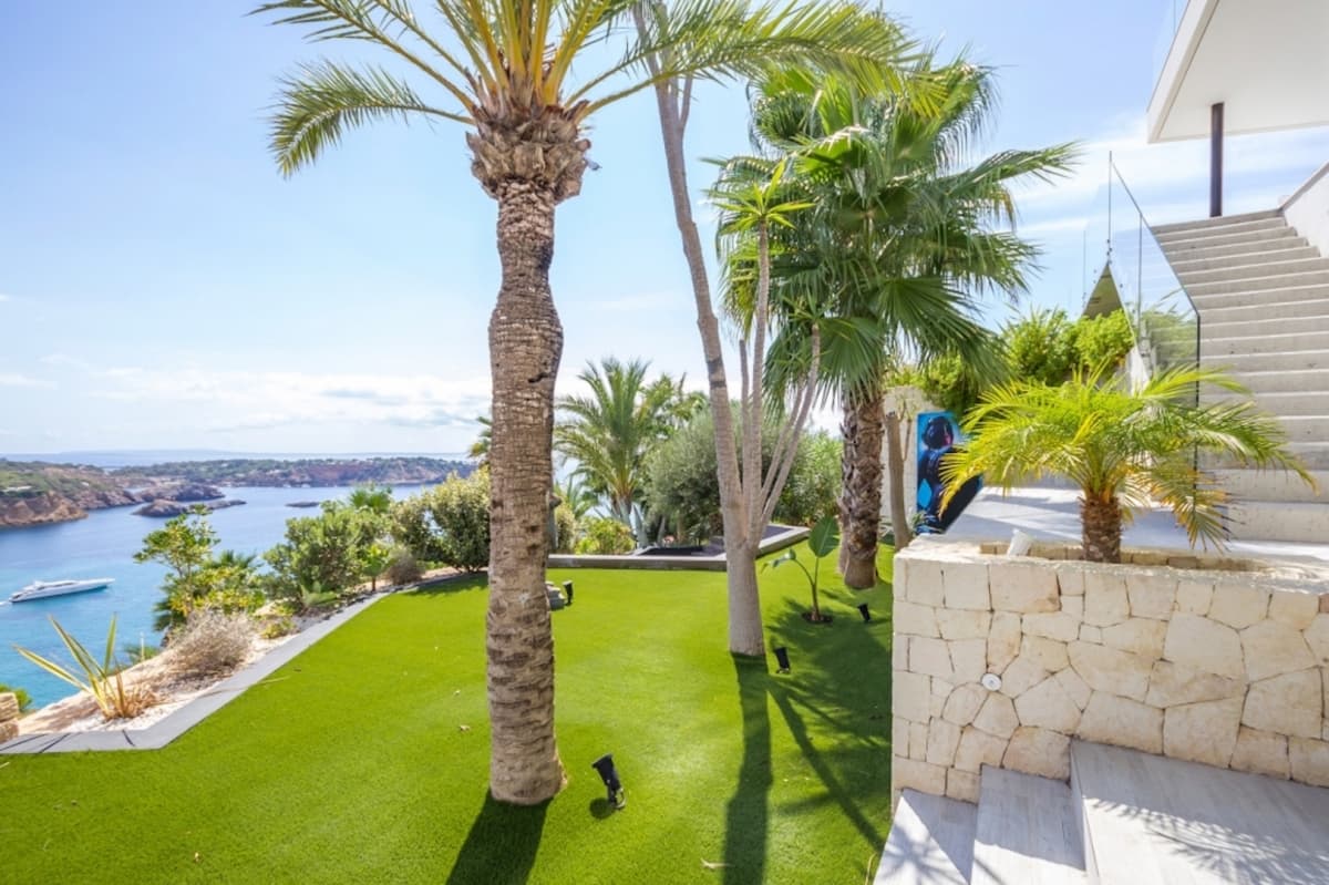 Villa Buena — luxury villa photo 1