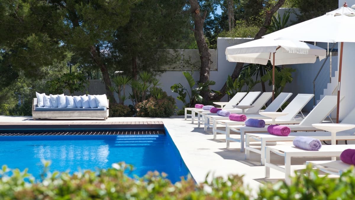 Villa Fabric — luxury villa photo 1