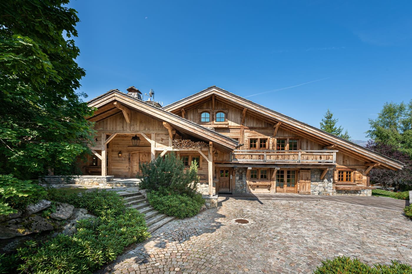 CHALET DU CRET — luxury villa photo 1