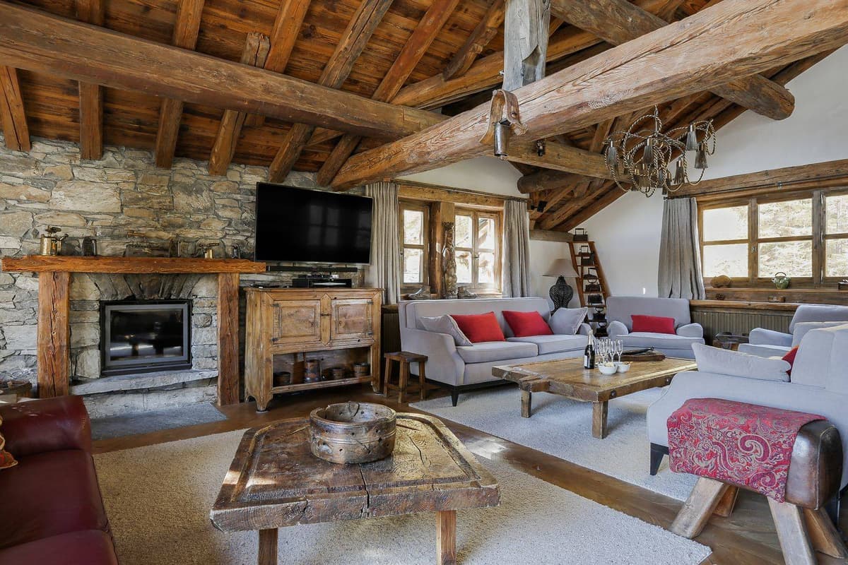 Chalet Eagles Nest — luxury villa photo 1