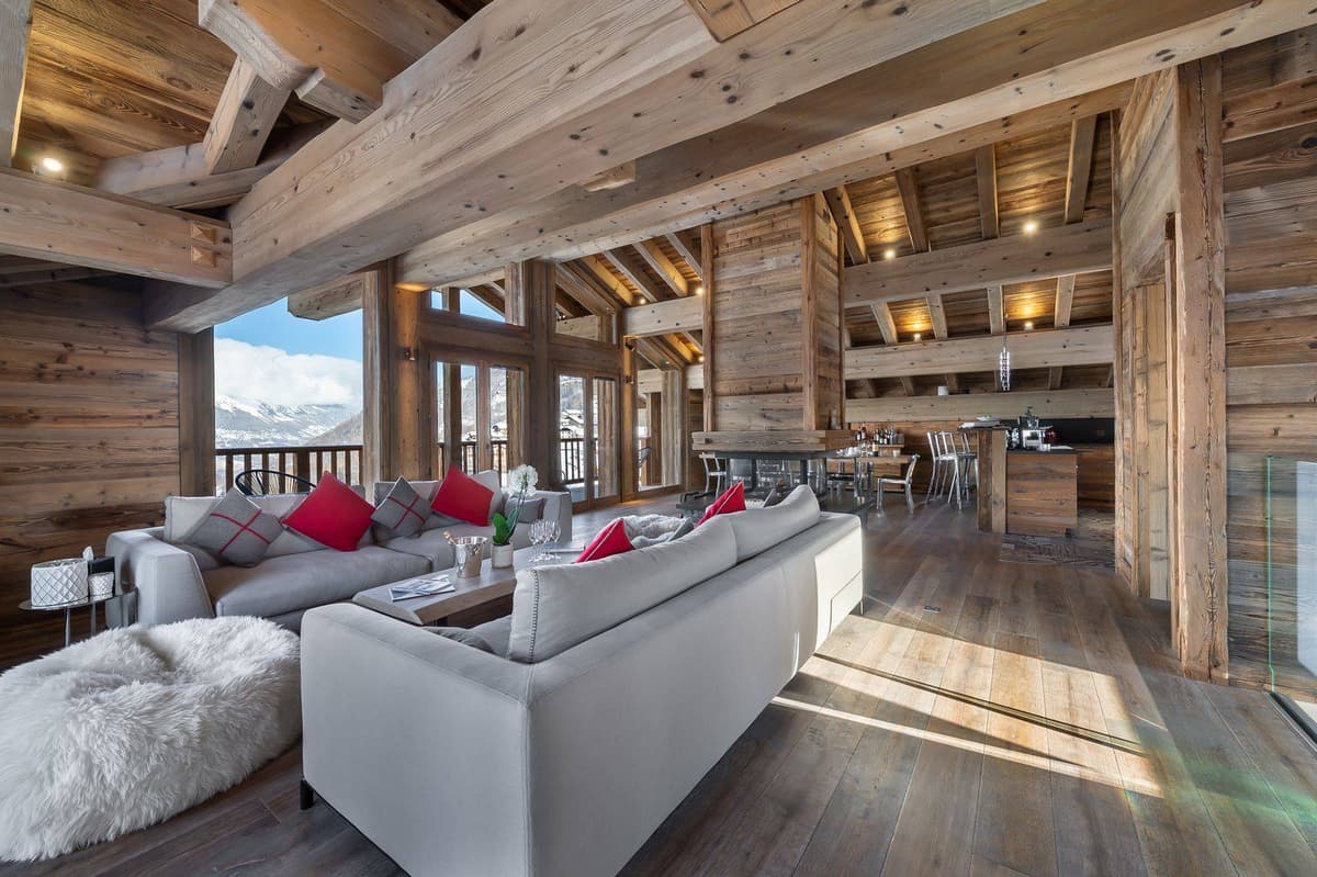 Chalet Pure White Crystal — luxury villa photo 1