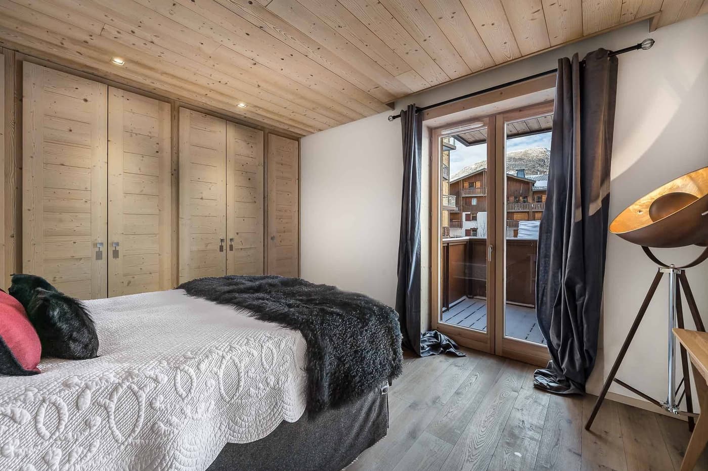 Apartment Cygnaski 5 — luxury villa photo 1