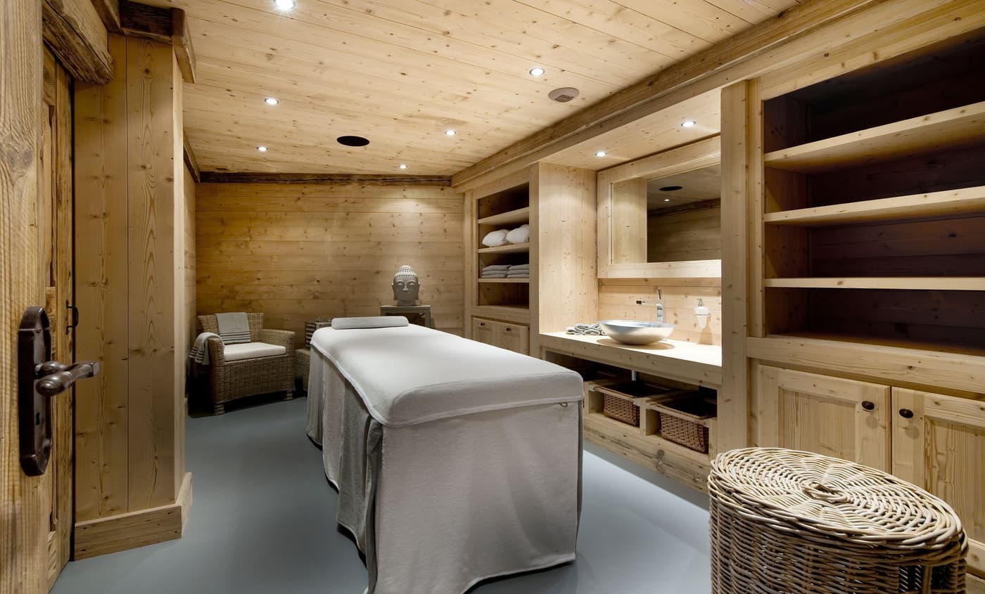 CHALET LE PETIT CHÂTEAU — luxury villa photo 1