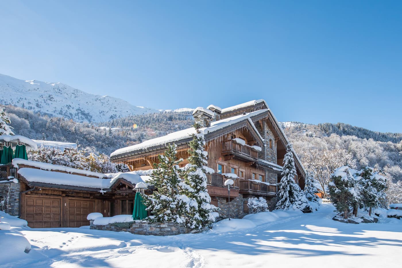 Chalet Le Raffort Hamlet — luxury villa photo 2
