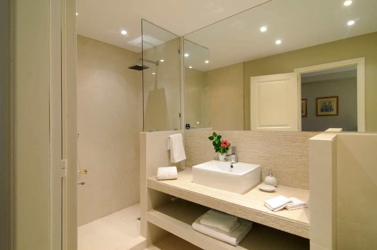 Beachfront Villa Porto Heli — luxury villa photo 2