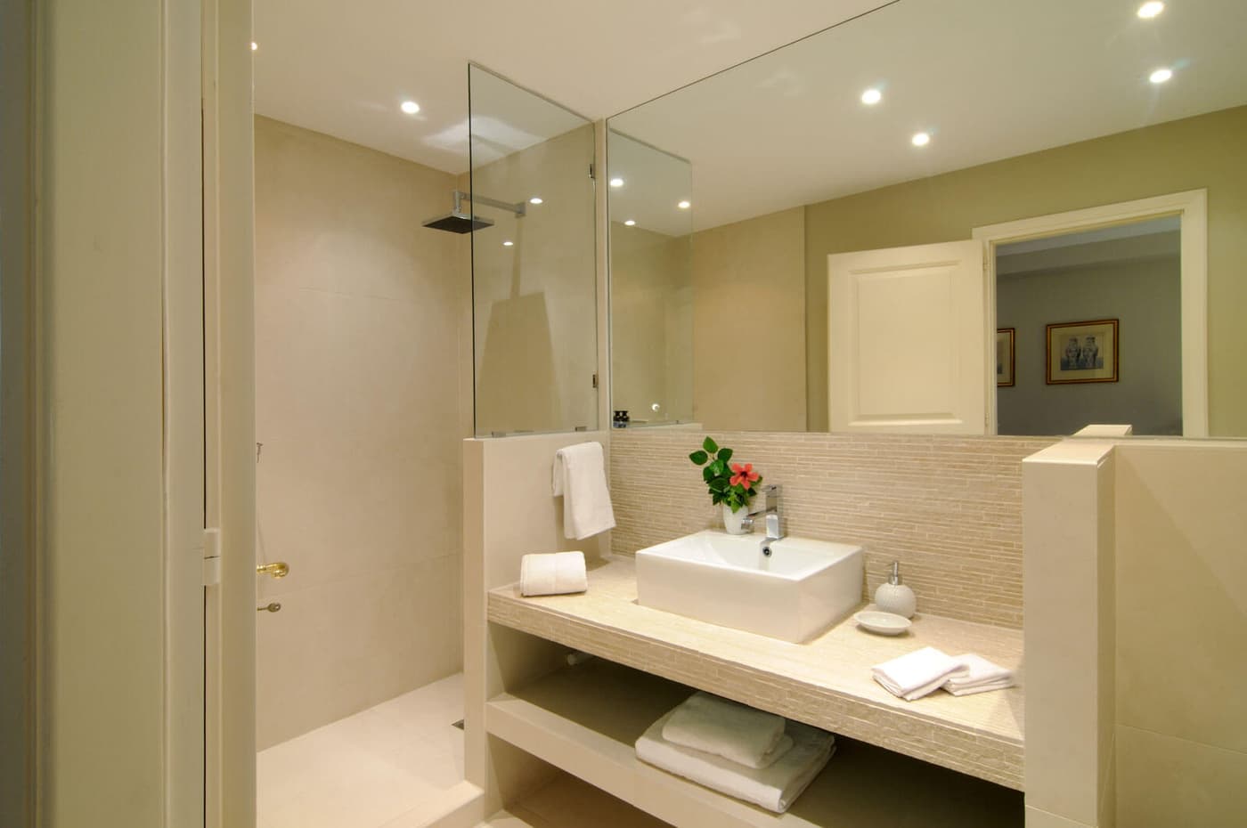 Beachfront Villa Porto Heli — luxury villa photo 2