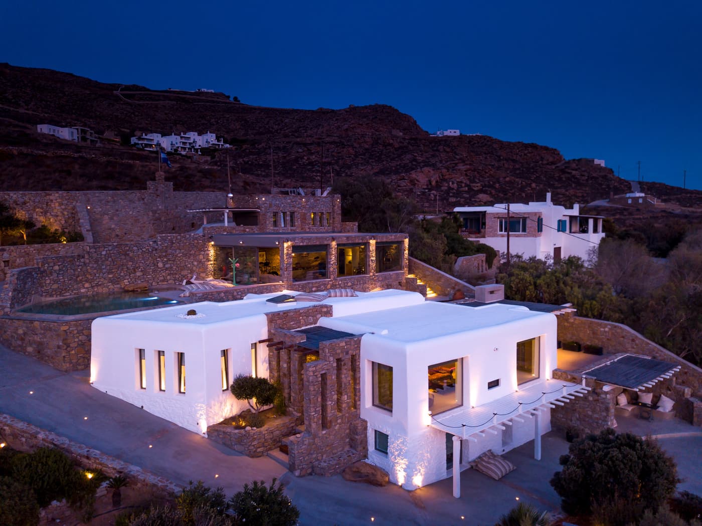 Horizon — luxury villa photo 2