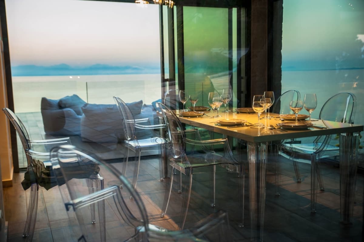 Iconic Shore — luxury villa photo 51