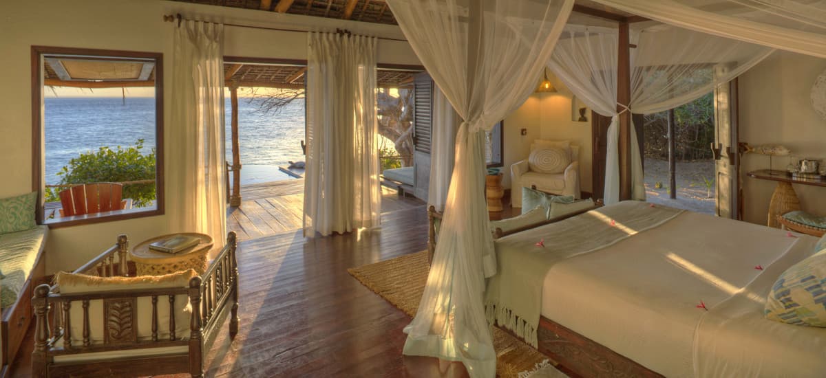 Azura Quilalea Private Island — luxury villa photo 3