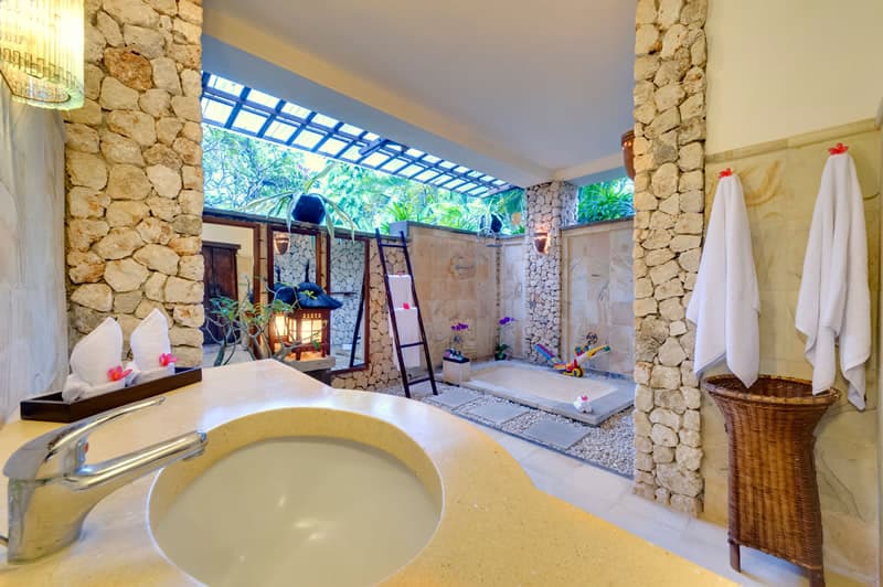 Sungai Tinggi Beach Villa — luxury villa photo 20