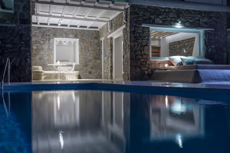 Bill & Coo Suite — luxury villa photo 1