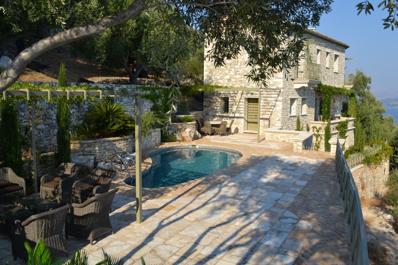 Stone House — luxury villa photo 3