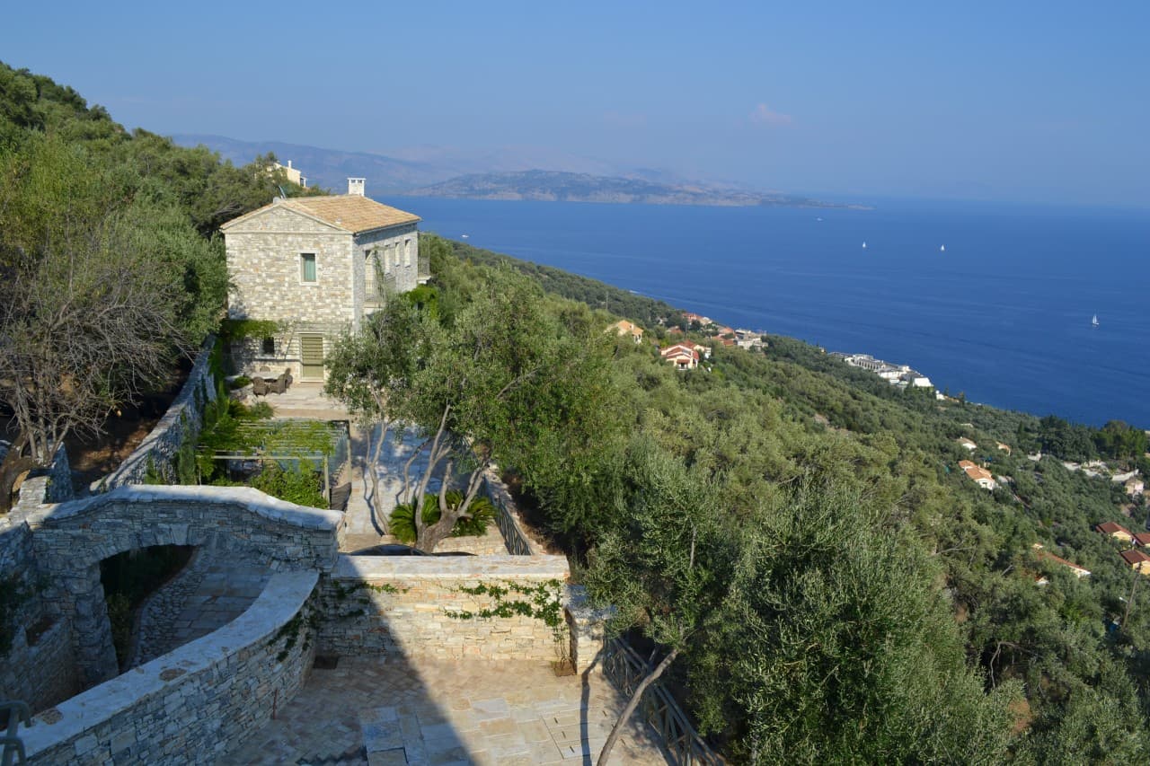 Stone House — luxury villa photo 19
