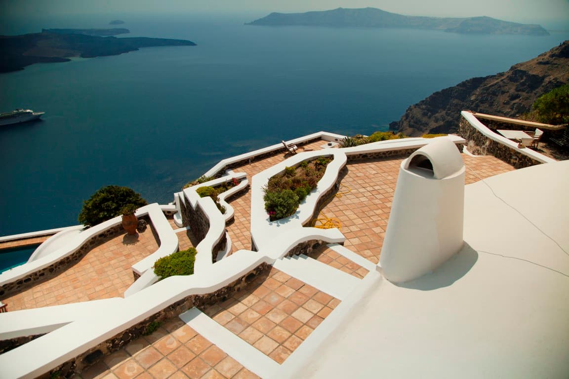 Santorini VV — luxury villa photo 2